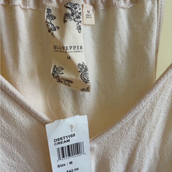 Blu Pepper Cream Tie-Front Camisole - Picture 2 of 4